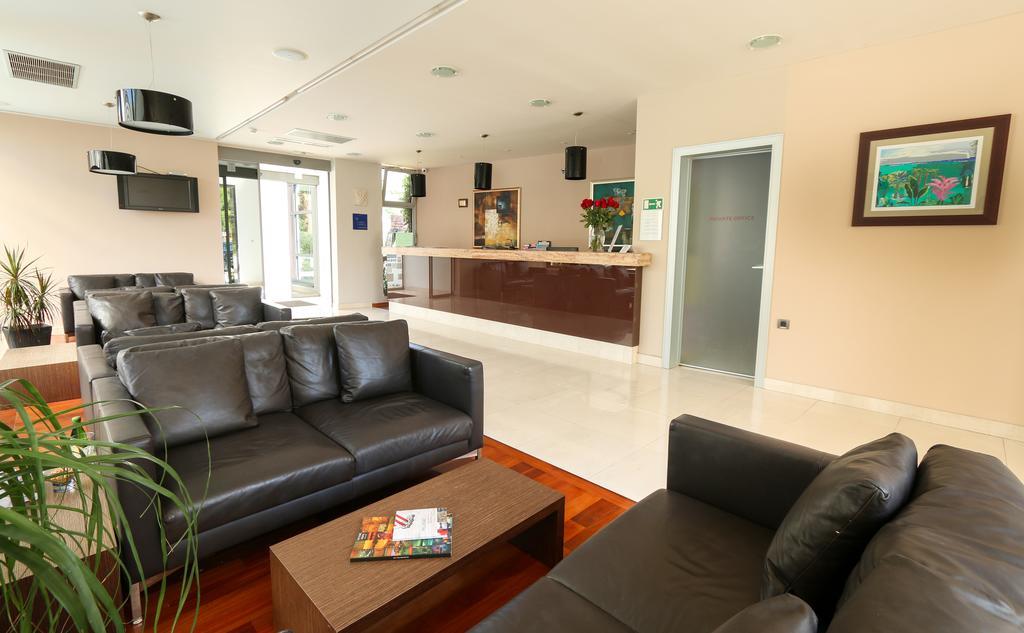 אורביץ Hotel Indijan מראה חיצוני תמונה